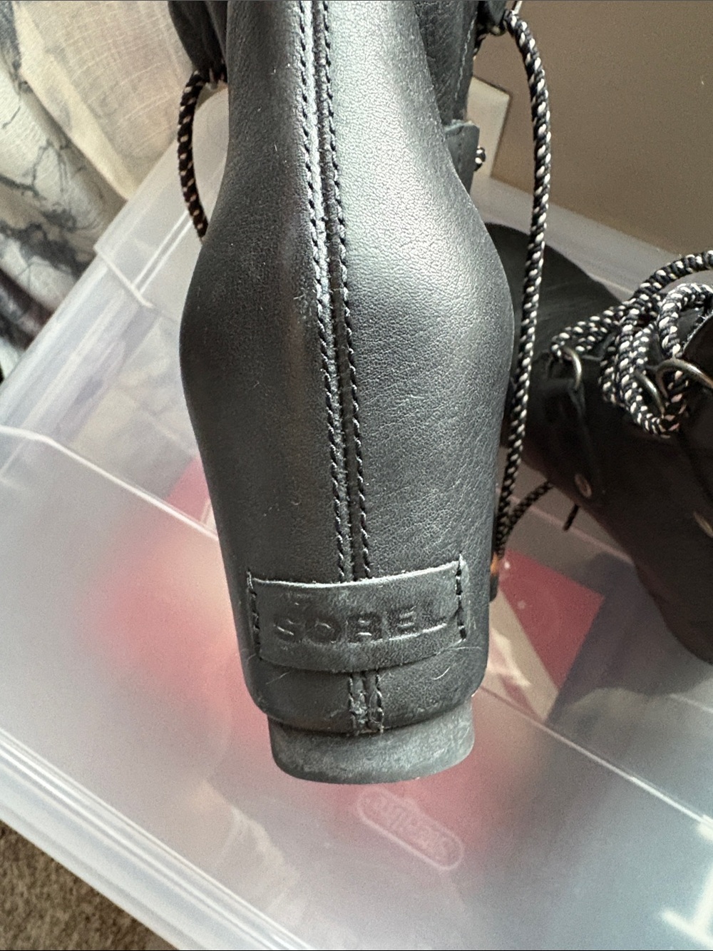 Sorel Women's Black Faux-Sherpa Lace-Up Winter Boots - Picture 5 of 9